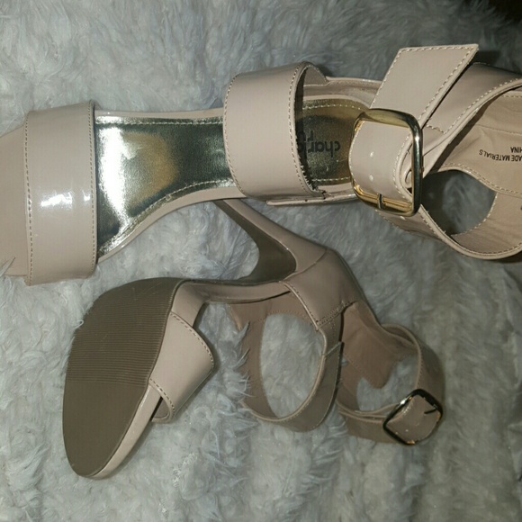 High heels - Picture 4 of 4