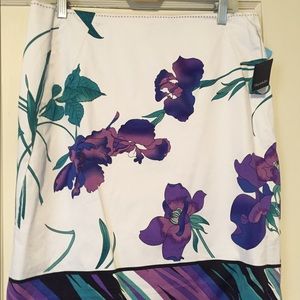 Tahari Lined skirt