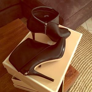 Brand new- worn one time MK peep toe booties