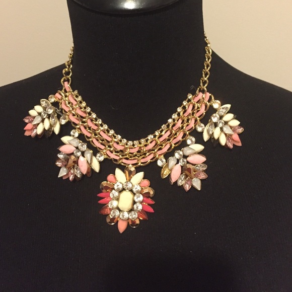 Gorgeous necklace
