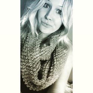 Meet your Posher, Hailey