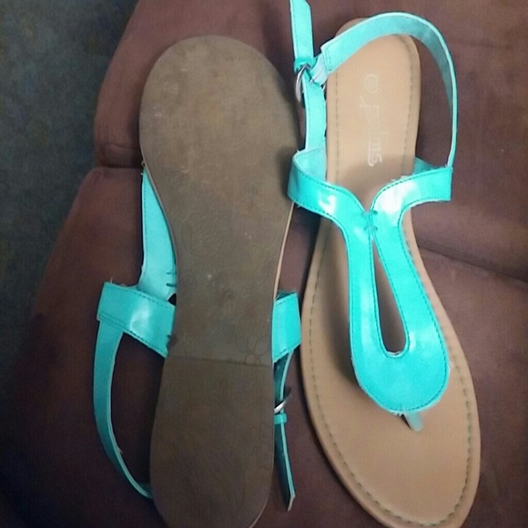 Sandals - Picture 2 of 3