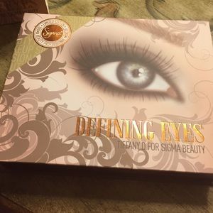 Defining eyes for Sigma Beauty