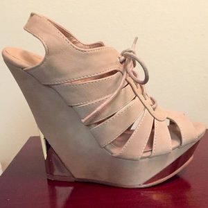Glaze Women's Nude Wedges