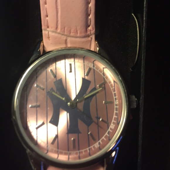 Mlb Womens Yankee's watch