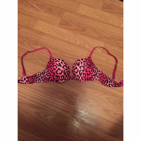 VS Pink Leopard Push Up Bra
