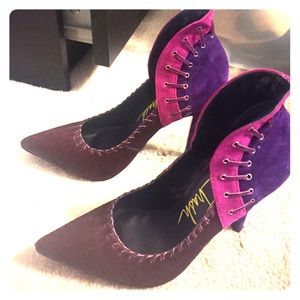London Trash  size 7.5 4 in. heels. Color: purple