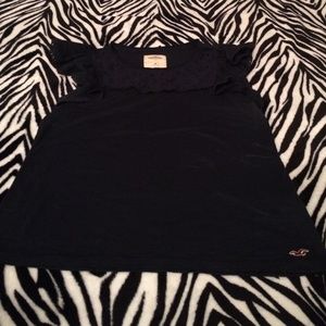 Blouse with ruffled sleeves