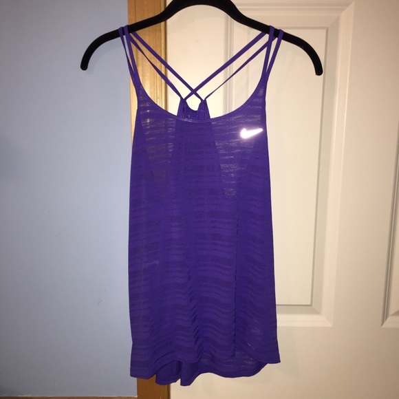 NEVER WORN nike workout tank