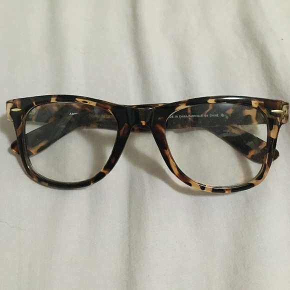 Clear lens glasses