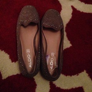 Got to have these! Aldo studded flats