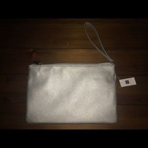 GAP NWT clutch with zip closure and zip pocket