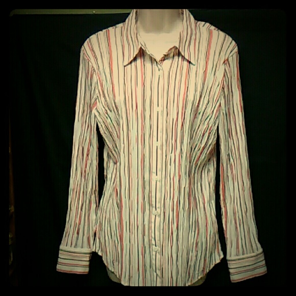 🏈 NWOT East 5th Brand Blouse