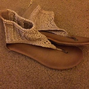 Cute Knit Sandals!