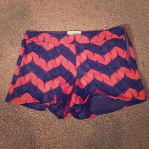 Navy & orange chevron short