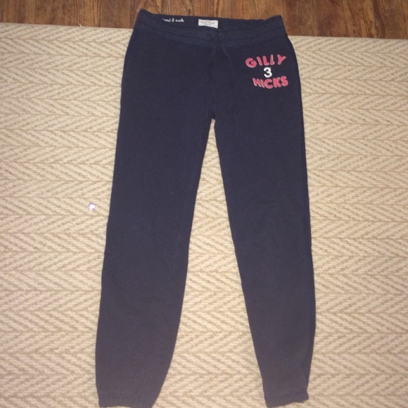 Comfy gilly hick girl sweat pants !!