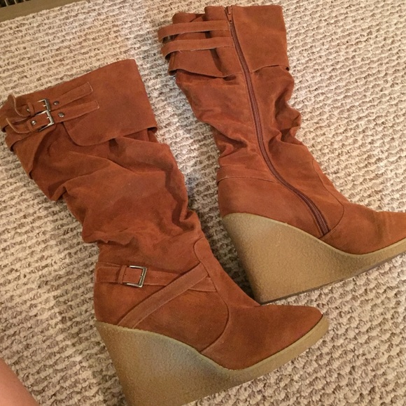 Camel colored Suede zip up wedge boots