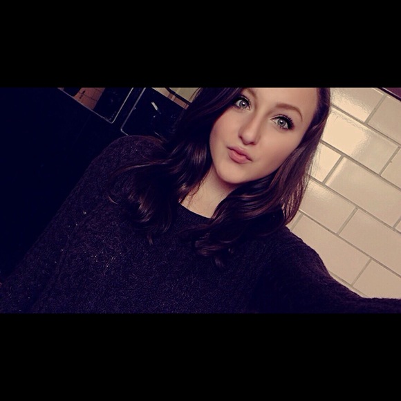 Meet your Posher, Lauren - Picture 1 of 1