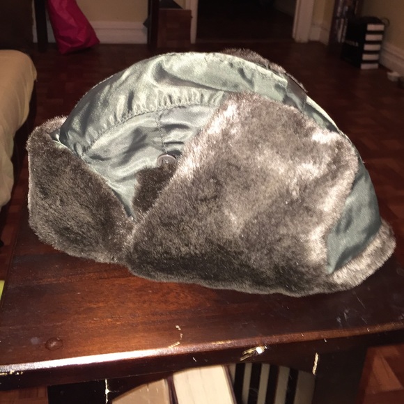 winter hat - Picture 2 of 2