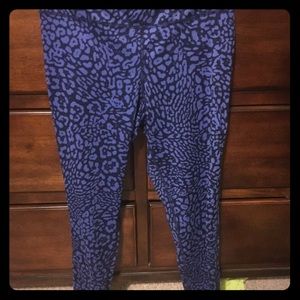 Blue animal print leggings