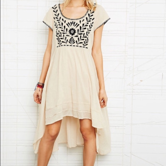 Free People Dresses & Skirts - FREE PEOPLE beige indian gauze dress S/P Updated**