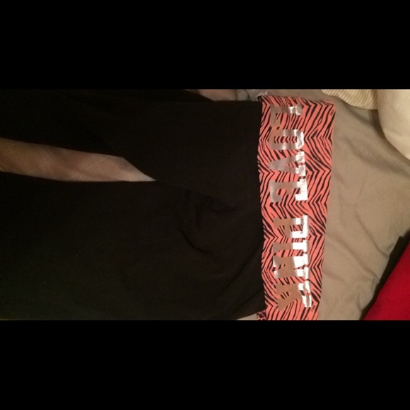 Printed yoga pants