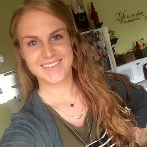 Meet your Posher, Haley