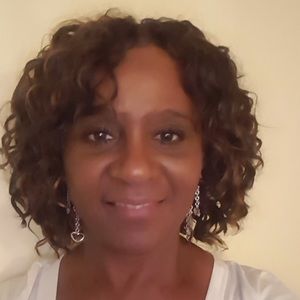 Meet your Posher, Lydia