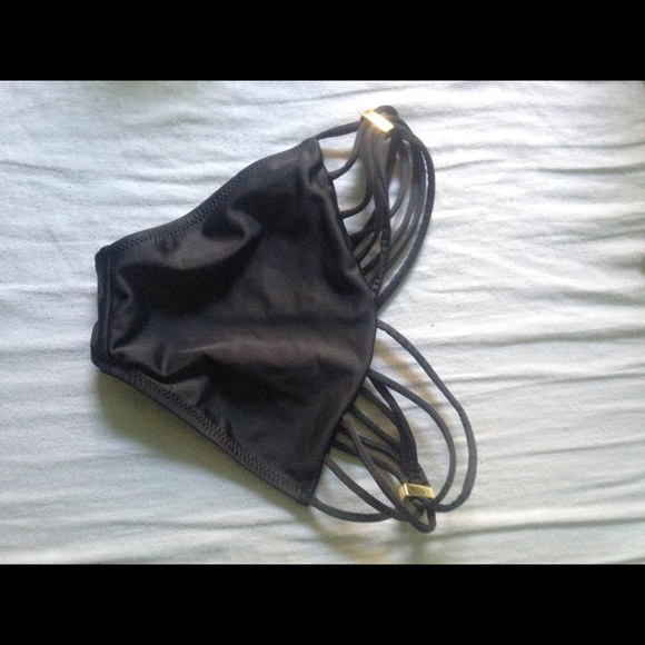 Strappy black  bathingsuit bottoms - Picture 2 of 3
