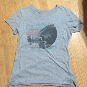 Roxy t shirt