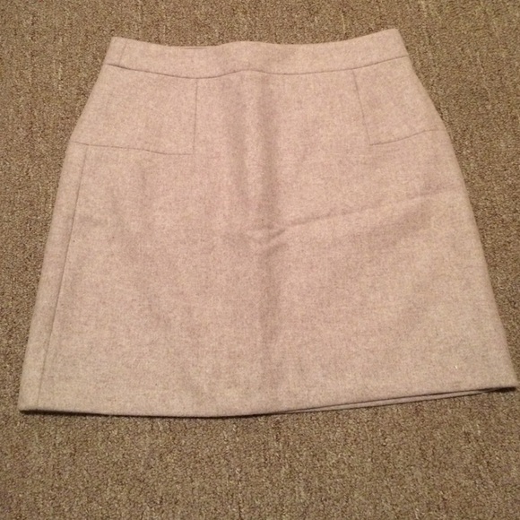 Jcrew skirt. tan. size 2