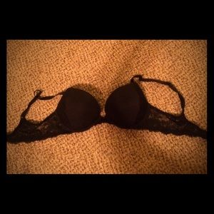 Almost brand new Victoria Secret Push Up Bra