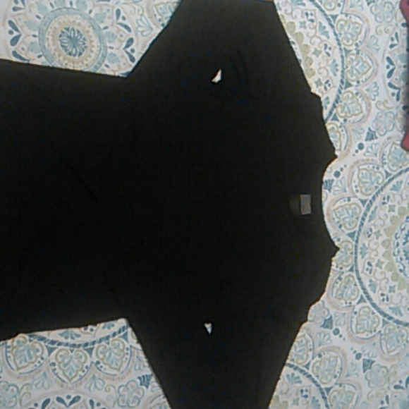Black nike dri-fit shirt