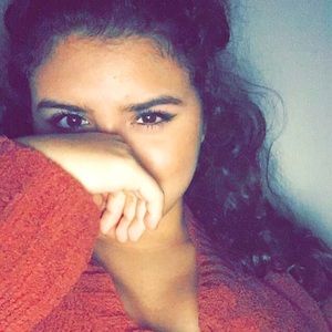 Meet your Posher, Natalie