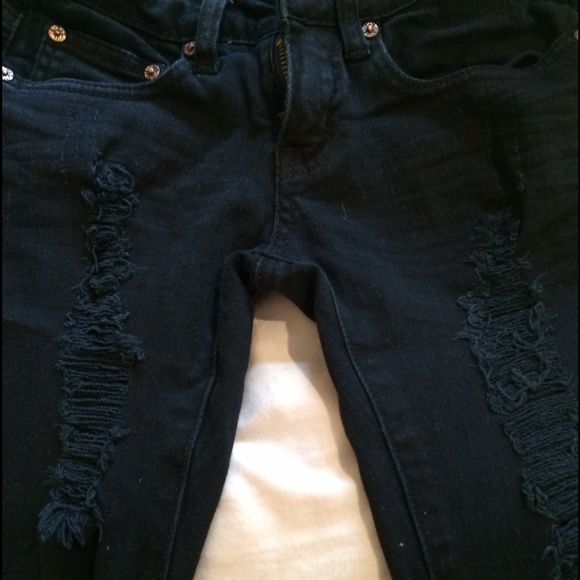Black fray jean looks just like the frame brand