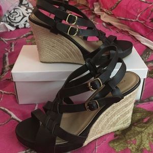 Chinese Laundry size 10 wedge sandal