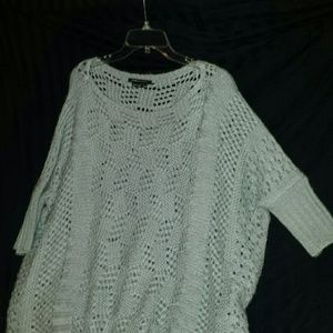 NWOT Oversized knitted BCBG MAX AZRIA sweater