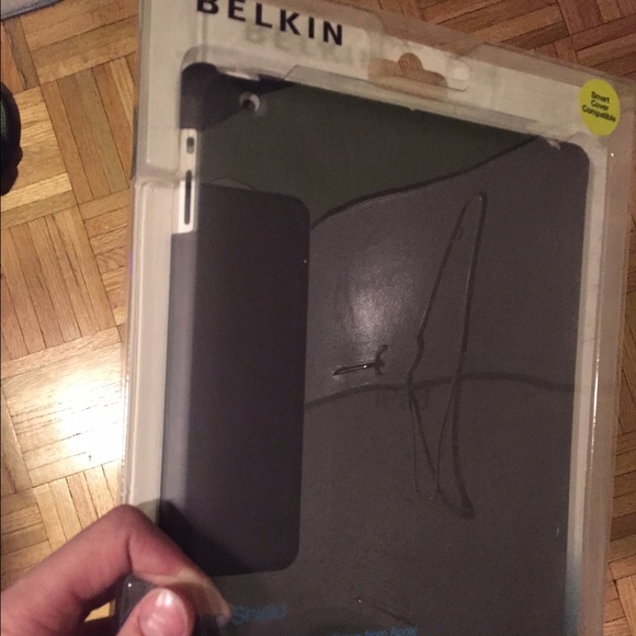 Belkin iPad 2 grey snap on case