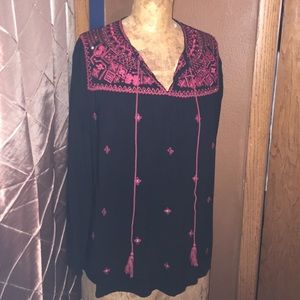 Black long sleeve shirt