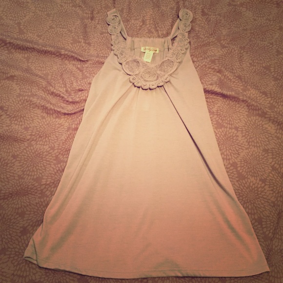Medium gray tank top