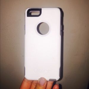 It's a shock free case. For an iPhone 6 or 6s
