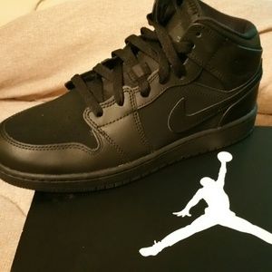 *BRAND NEW* Nike sneakers