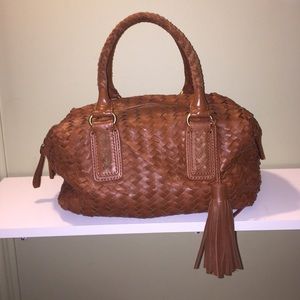 Brown woven tote shoulder bag