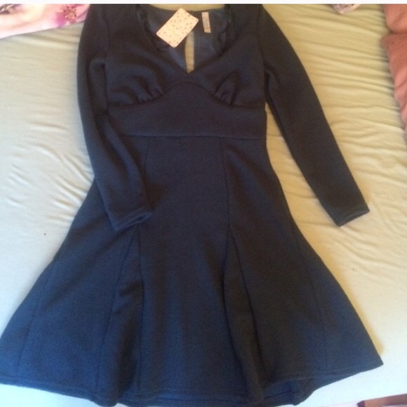 Free People Dresses & Skirts - NWOT free people dark teal v neck dress