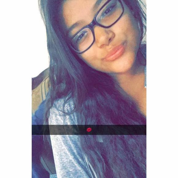 Meet your Posher, Alejandra