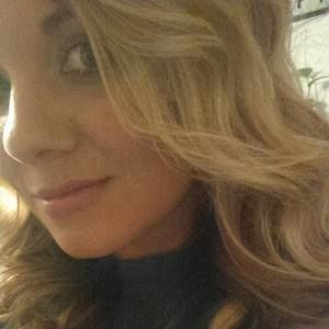 Meet your Posher, Angie