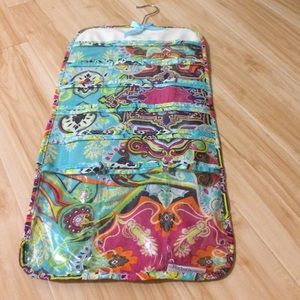 Hanging jewelry organizer