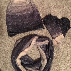 Cashmere winter accessories