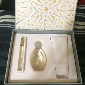 Lovely by Sarah Jessica Parker