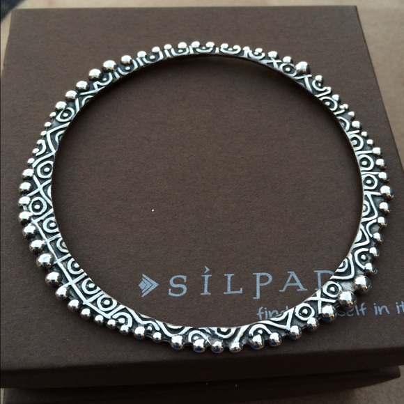 Silpada "retired" bangle bracelet.